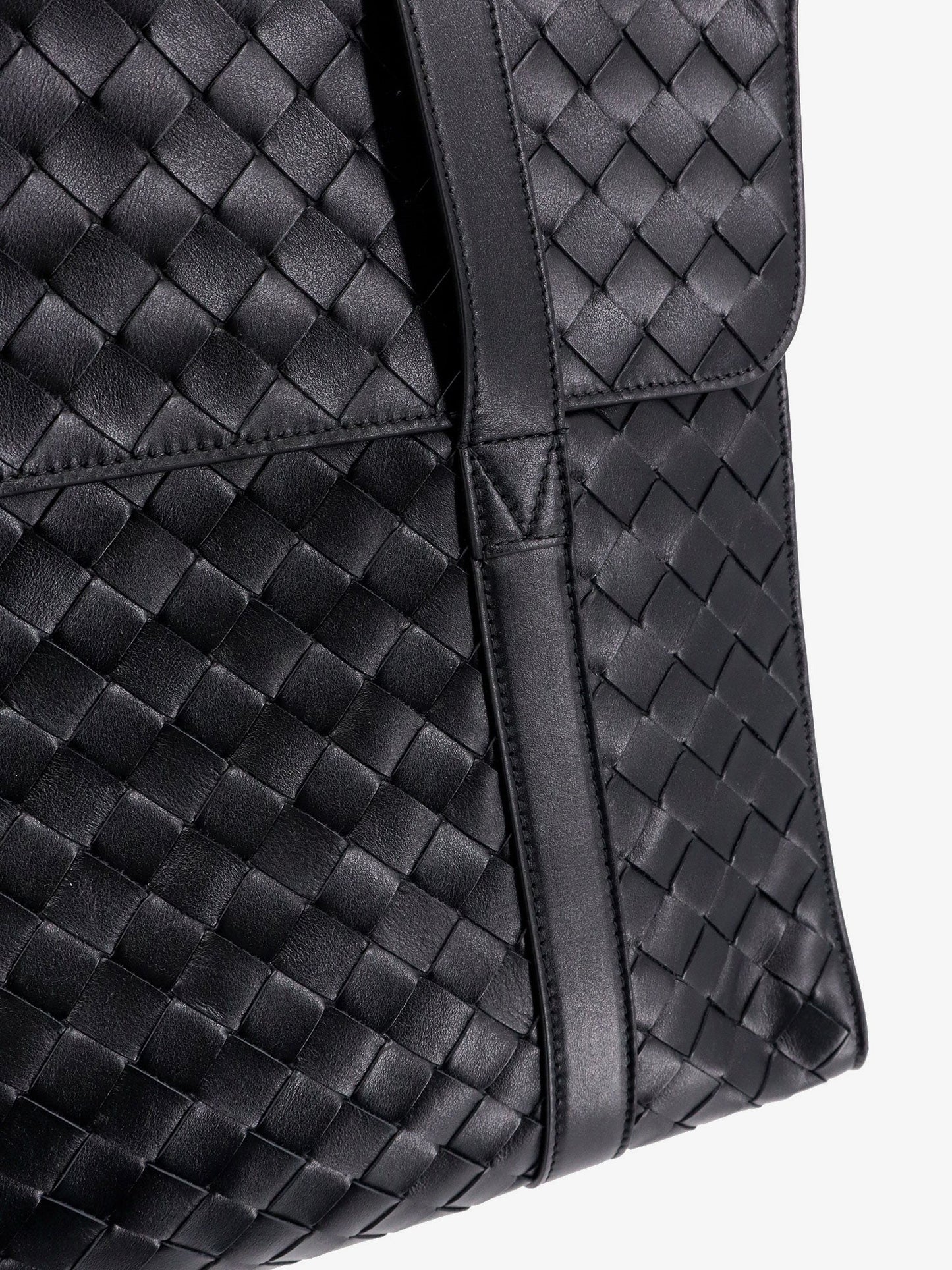 Bottega Veneta - Sac bandoulière en cuir avec motif Intrecciato